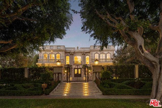 628 North Rodeo Drive, Beverly Hills, CA 90210