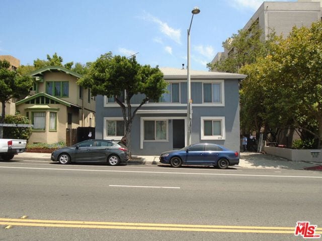 1224 North Fairfax Avenue, West Hollywood, CA 90046