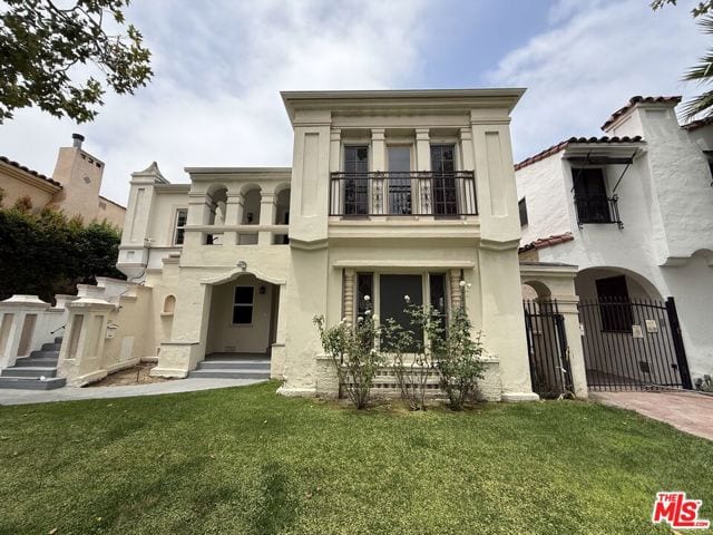 211 South Arnaz Drive