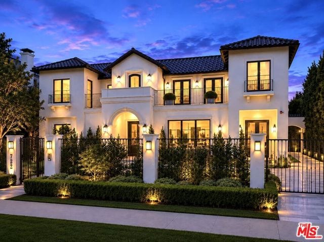722 North Camden Drive, Beverly Hills, CA 90210