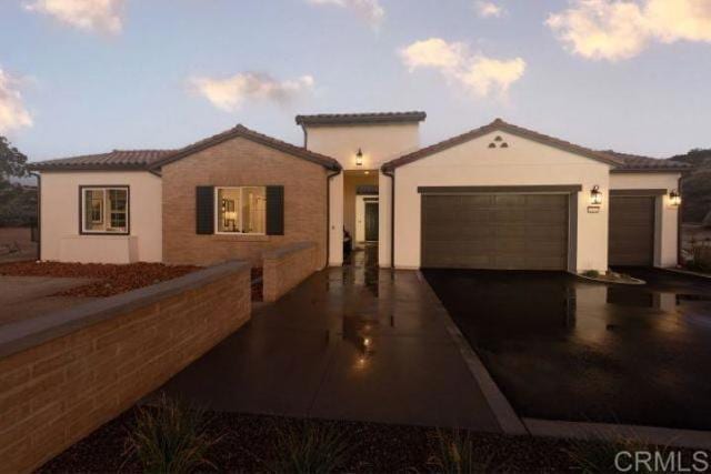 2570 WOODLAND HEIGHTS GLEN