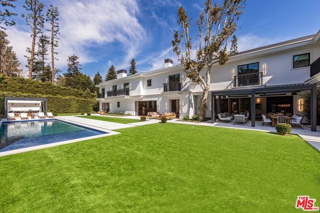 927 North Whittier Drive