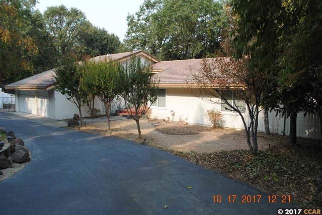 235 Pebble Ct