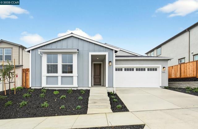 5609 Majestic Oak Way