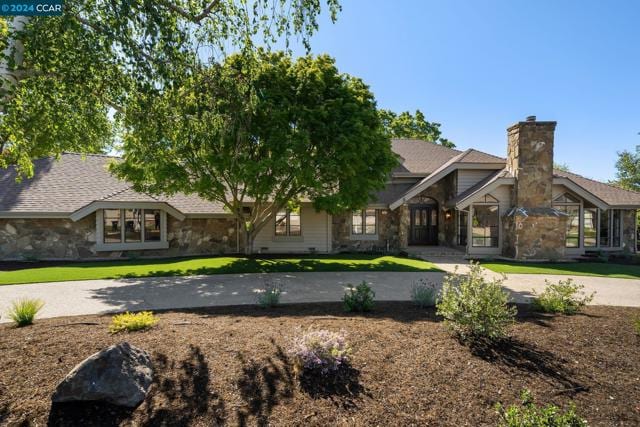 762 Fair Oaks Drive