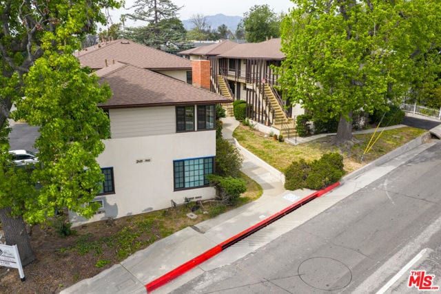 2629 Lake Avenue