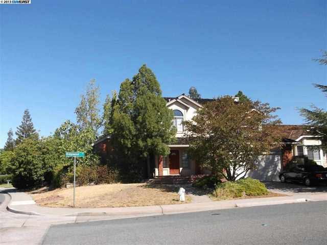 424 RIDGEWOOD CT