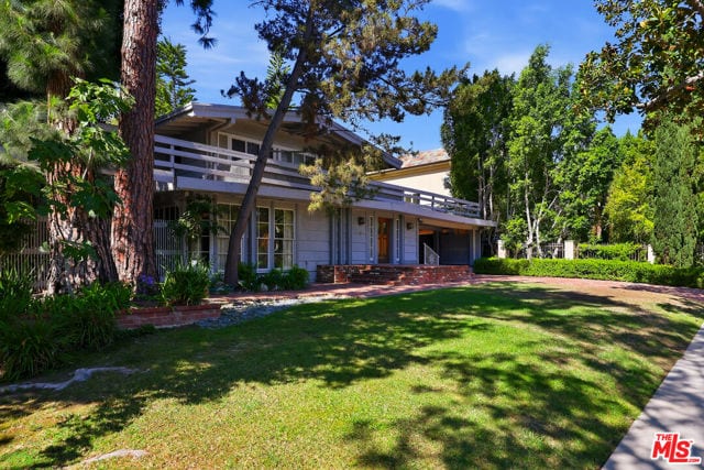 521 North Crescent Drive, Beverly Hills, CA 90210