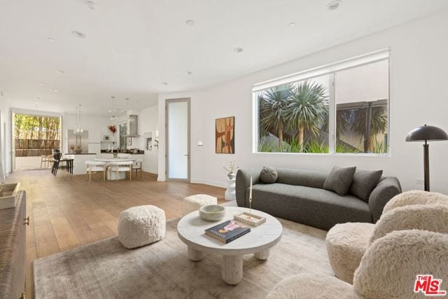 616 North Croft Avenue, 2, West Hollywood, CA 90048