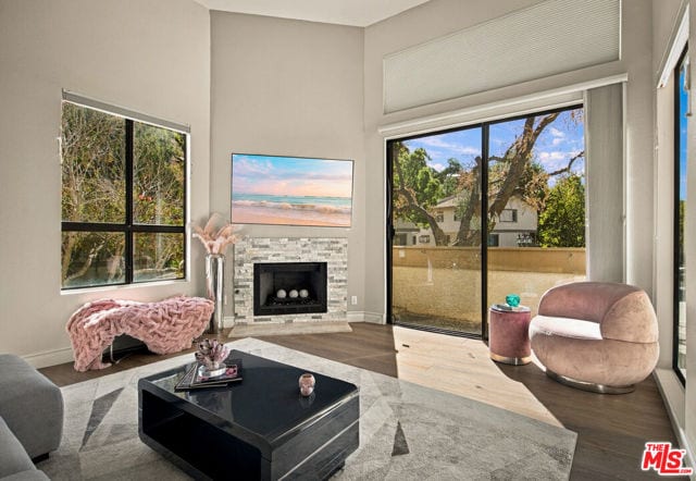 26017 Alizia Canyon Drive, A, Calabasas, CA 91302