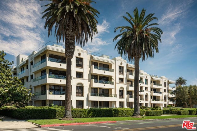 701 Ocean Avenue, 301, Santa Monica, CA 90402
