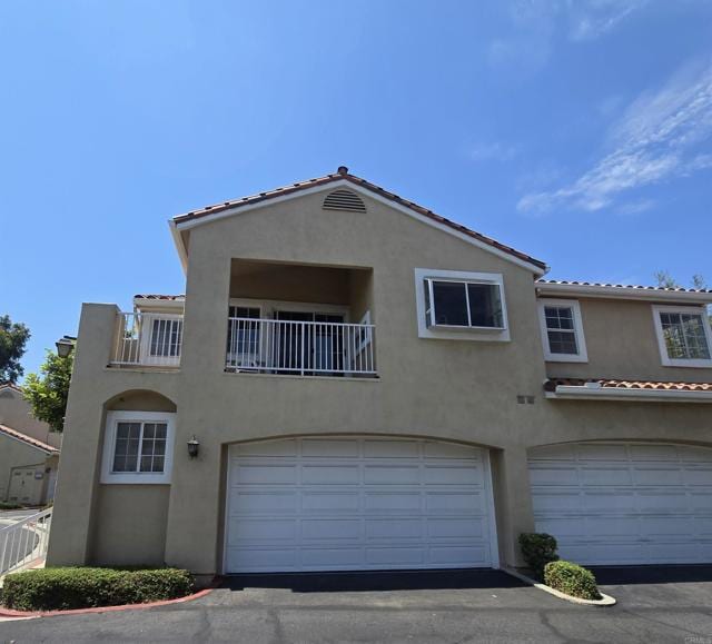 2313 Paseo Circulo