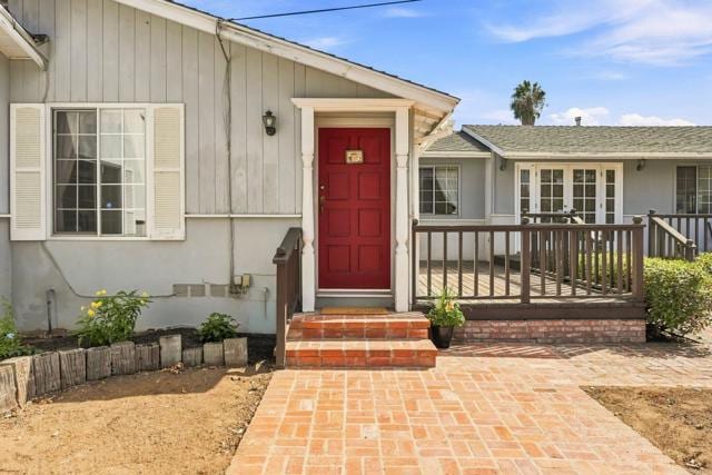 1045 Warmlands Avenue, Vista, CA 92084