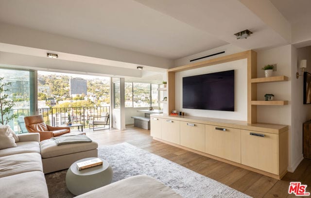 818 North Doheny Drive, 1107, West Hollywood, CA 90069