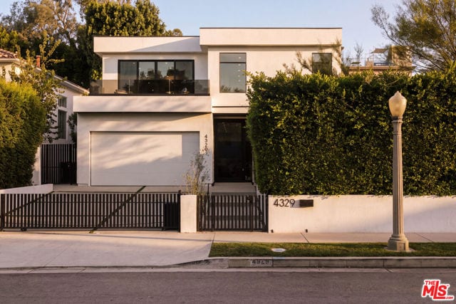 4329 Agnes Avenue, Studio City, CA 91604