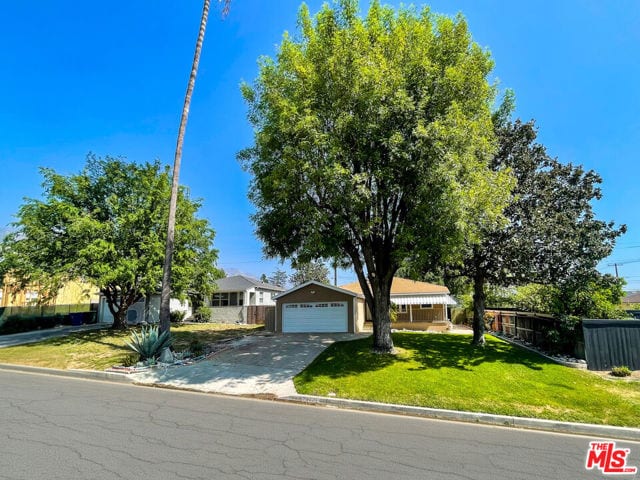 3098 Thurin Avenue