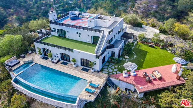 13211 Mulholland Drive