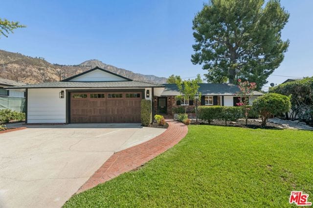 1920 North Altadena Drive, Pasadena, CA 91107