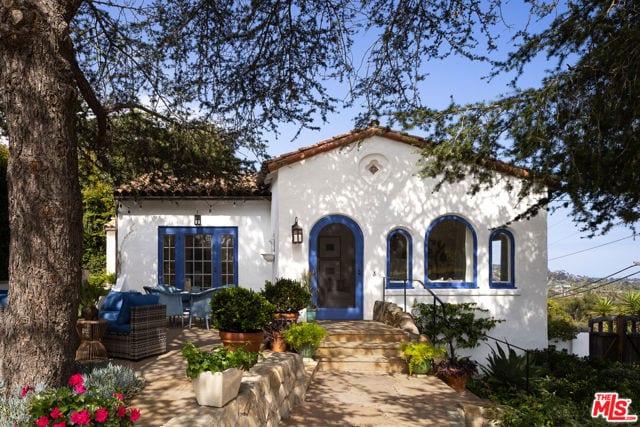 878 Paseo Ferrelo, Santa Barbara, CA 93103