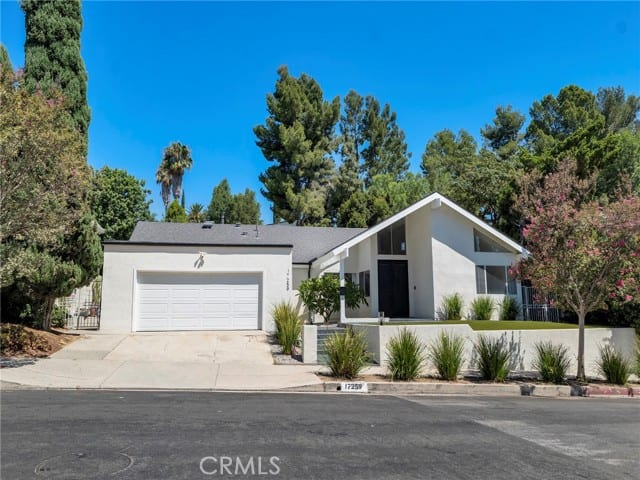 17259 Westbury Drive