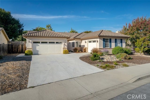605 Hillside Court