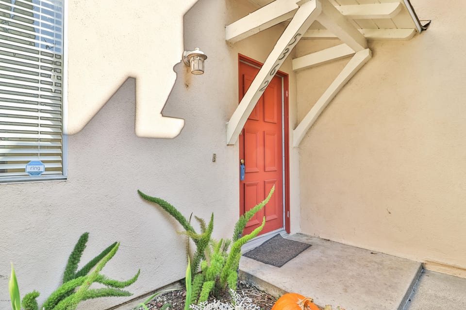 5362 Lake Lindero Drive