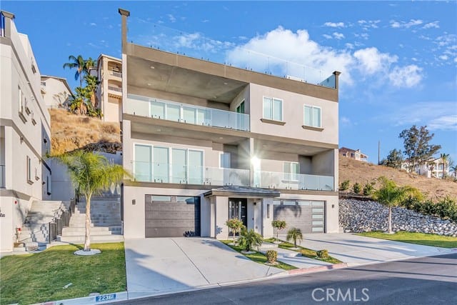22361 San Joaquin Dr W