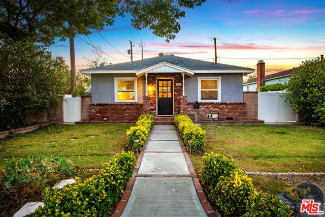 813 North Parish Place