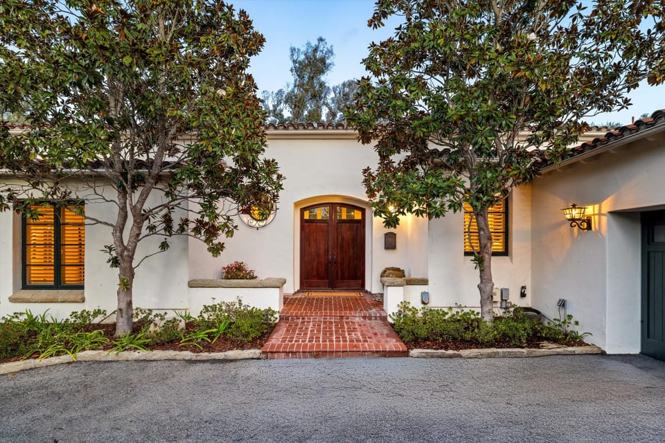 454 Meadowbrook Drive, SANTA BARBARA, CA 93108