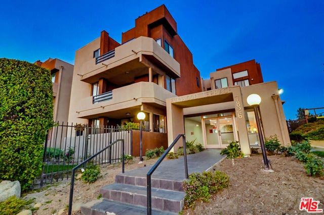 7826 Topanga Canyon Boulevard, 210, Canoga Park, CA 91304