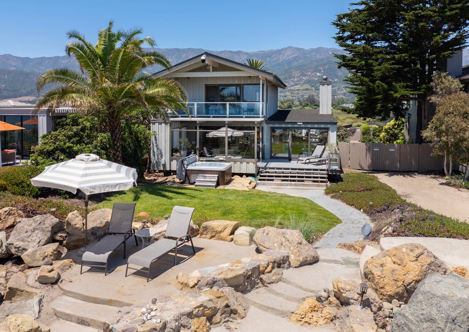 4499 Del Mar Avenue