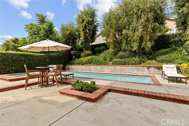 12401 Willow Forest Drive