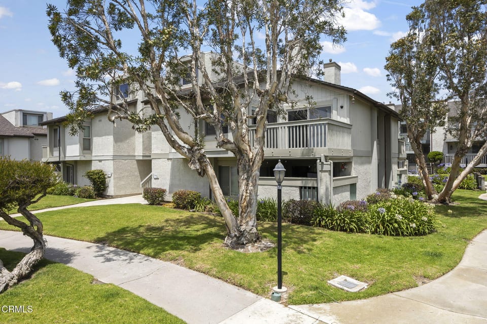 3027 Harbor Boulevard, Oxnard, CA 93035