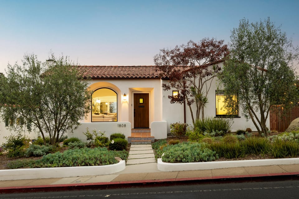 1808 Poli Street