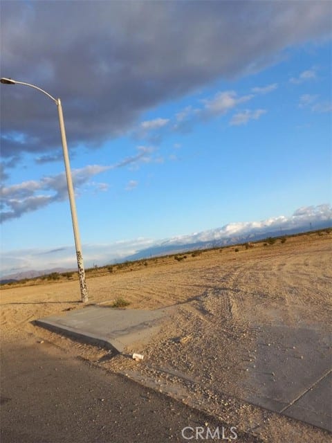 0 throuoise Road