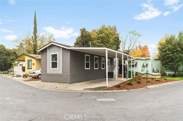 567 East Lassen Avenue