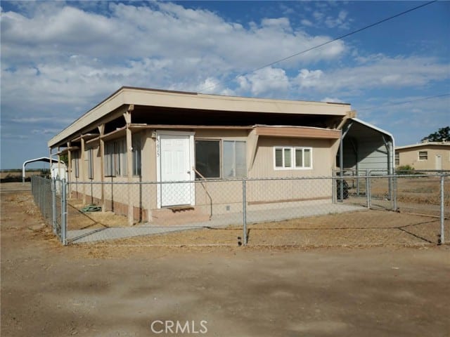 5623 Colorado River Road
