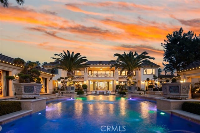 61 Palm Hill Lane