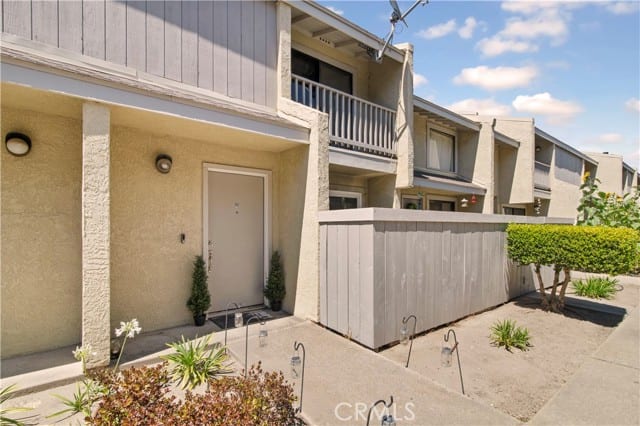1109 West Cypress