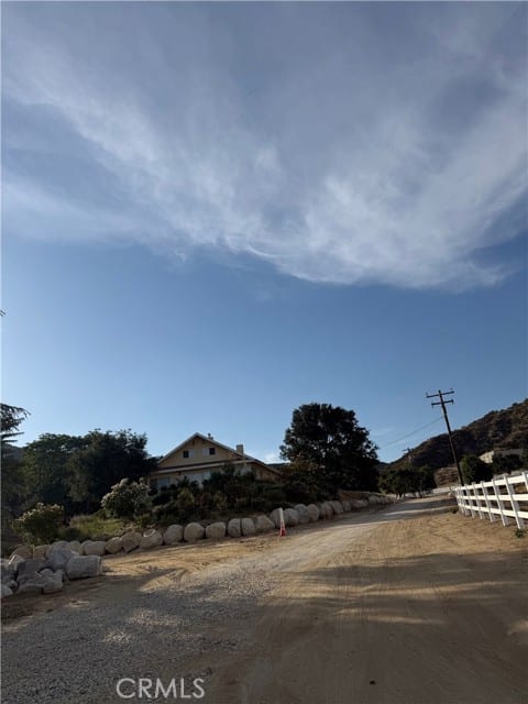 0 View AVE LN