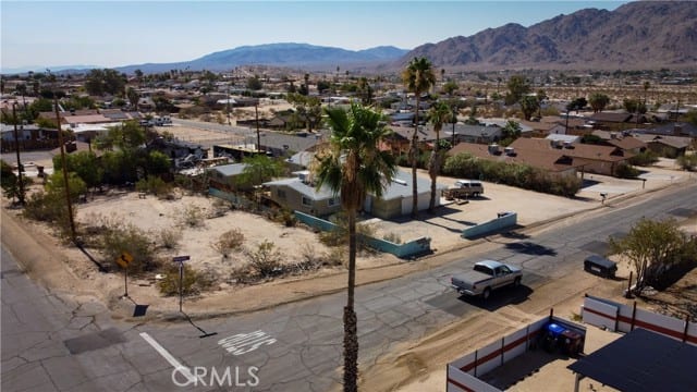 703 Sunnyslope Drive
