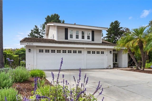 5620 East Calle Canada