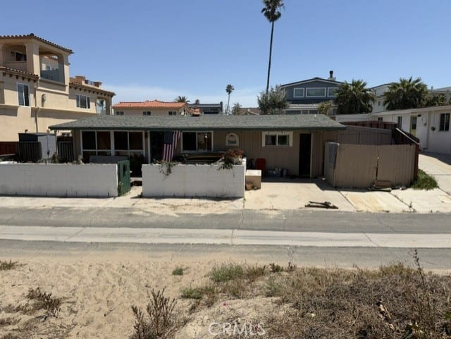 1284 Sagamore Lane