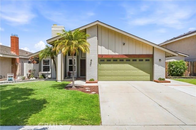 6009 East Calle Cedro