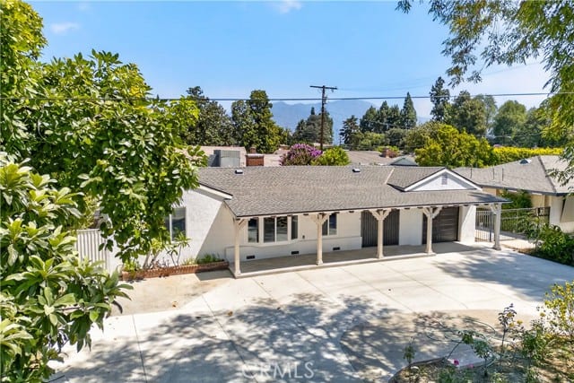 21 West Camino Real
