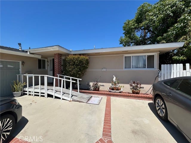 1439 West Kiama