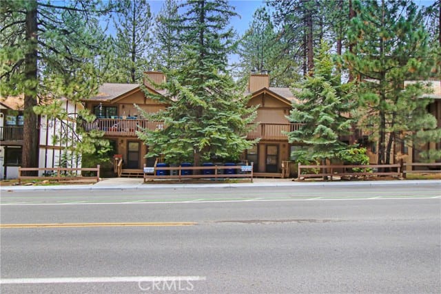 657 Summit