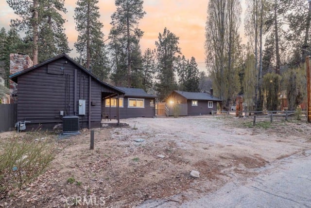 986 Cameron Drive
