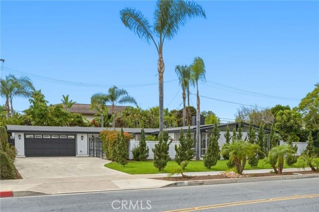 221 South Gilbert