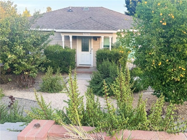 5152 Lakeview